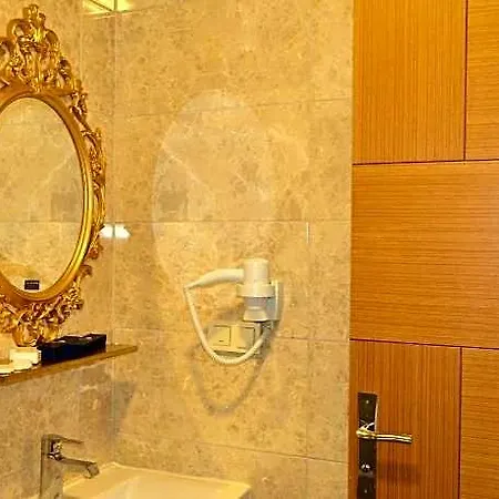 Hotel Yonca 2*