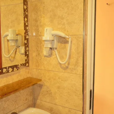 Hotel Yonca 2*